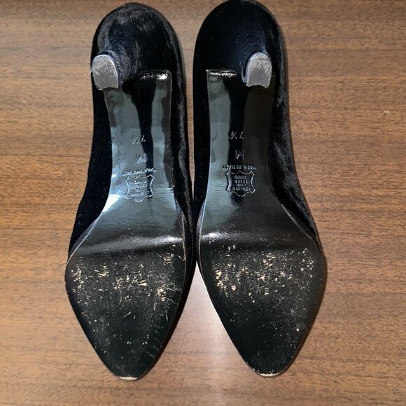 Yves Saint Laurent Suede Heels, Size 7.5 - Picture 11 of 13